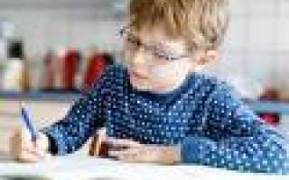 Ребенок пишет зеркально: причины, что делать
